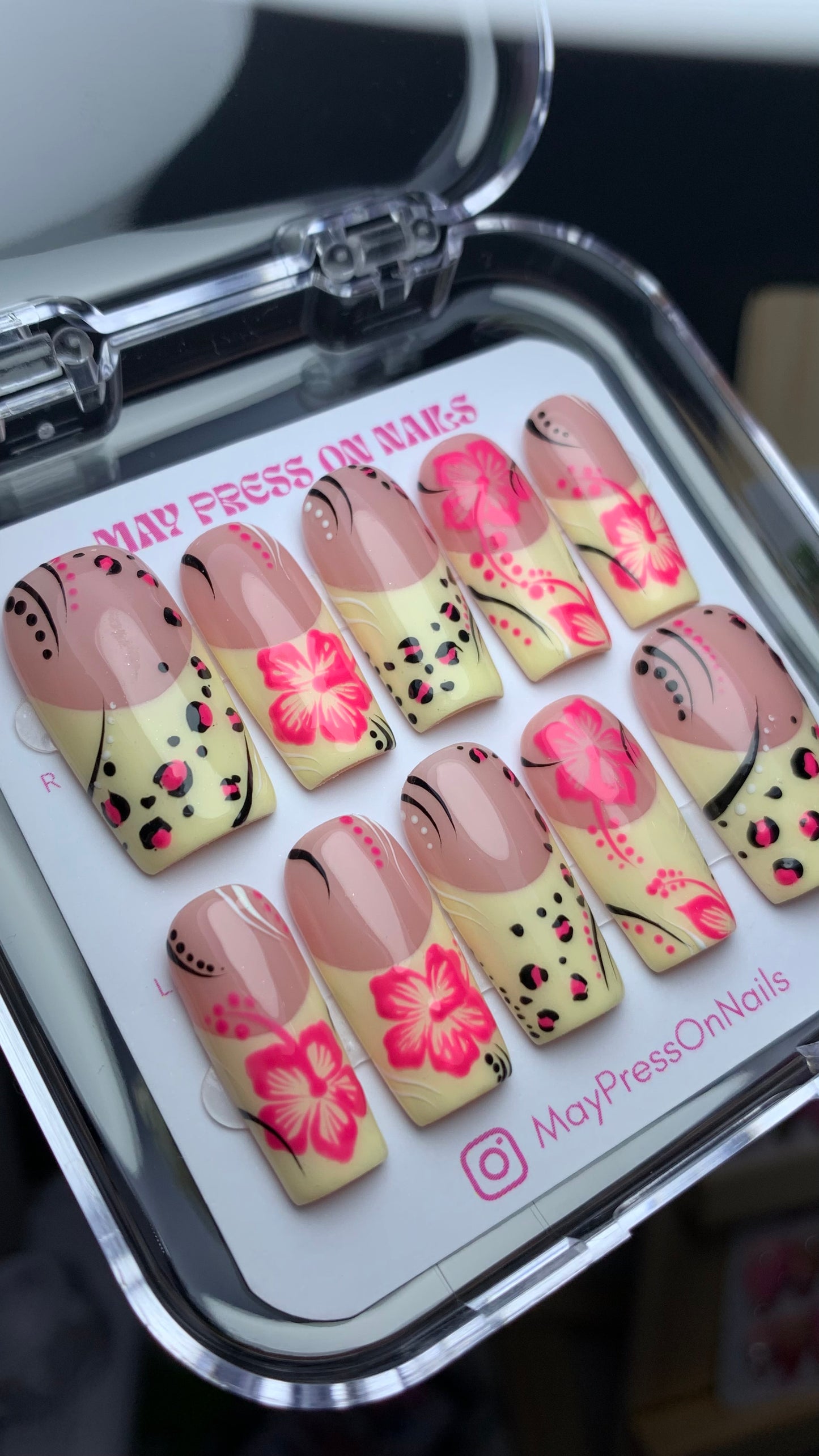 Summer press on nails M122