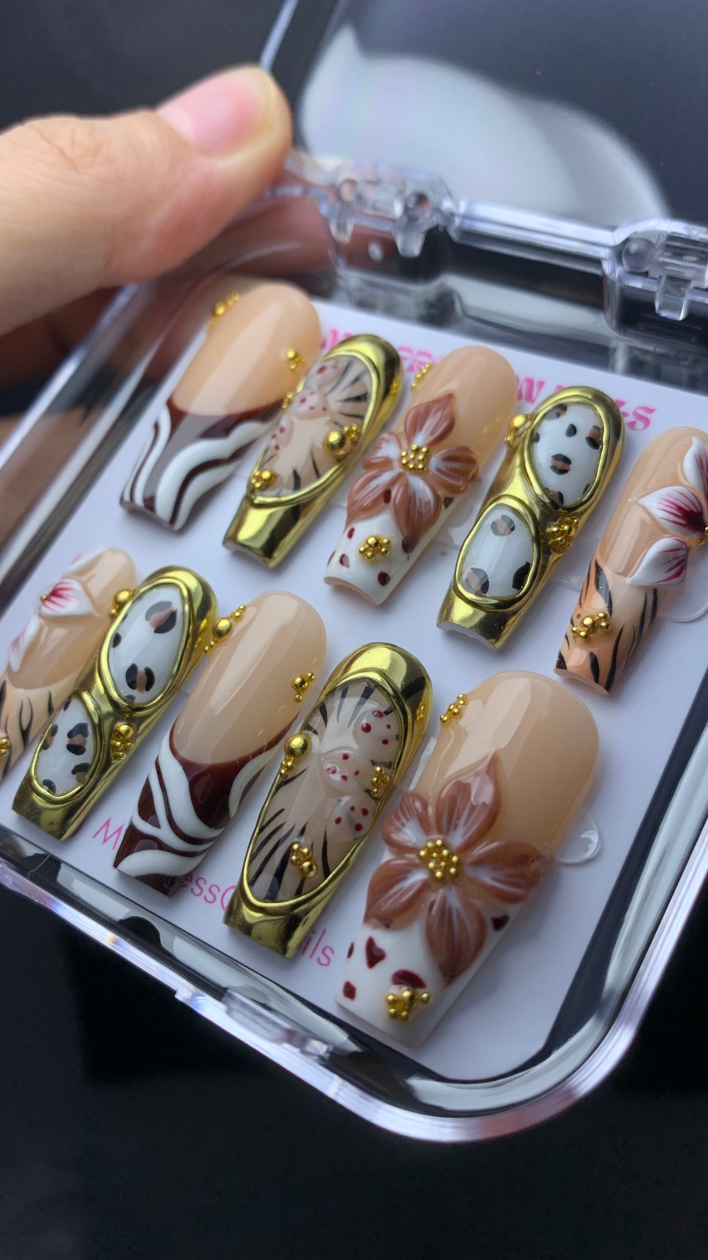 Autumn press-on nails M10