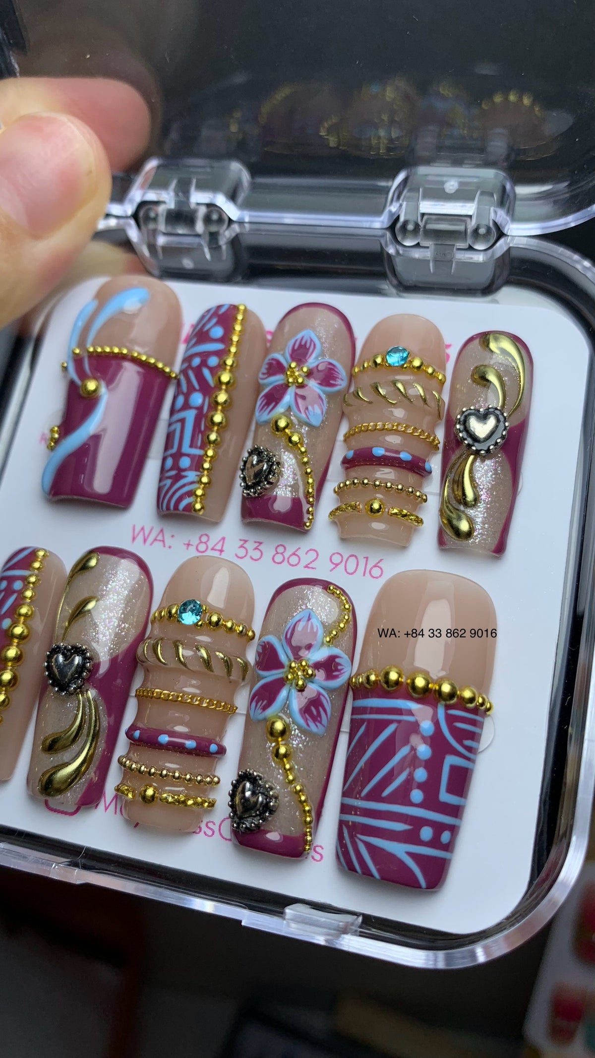 Baroque press on nails 02