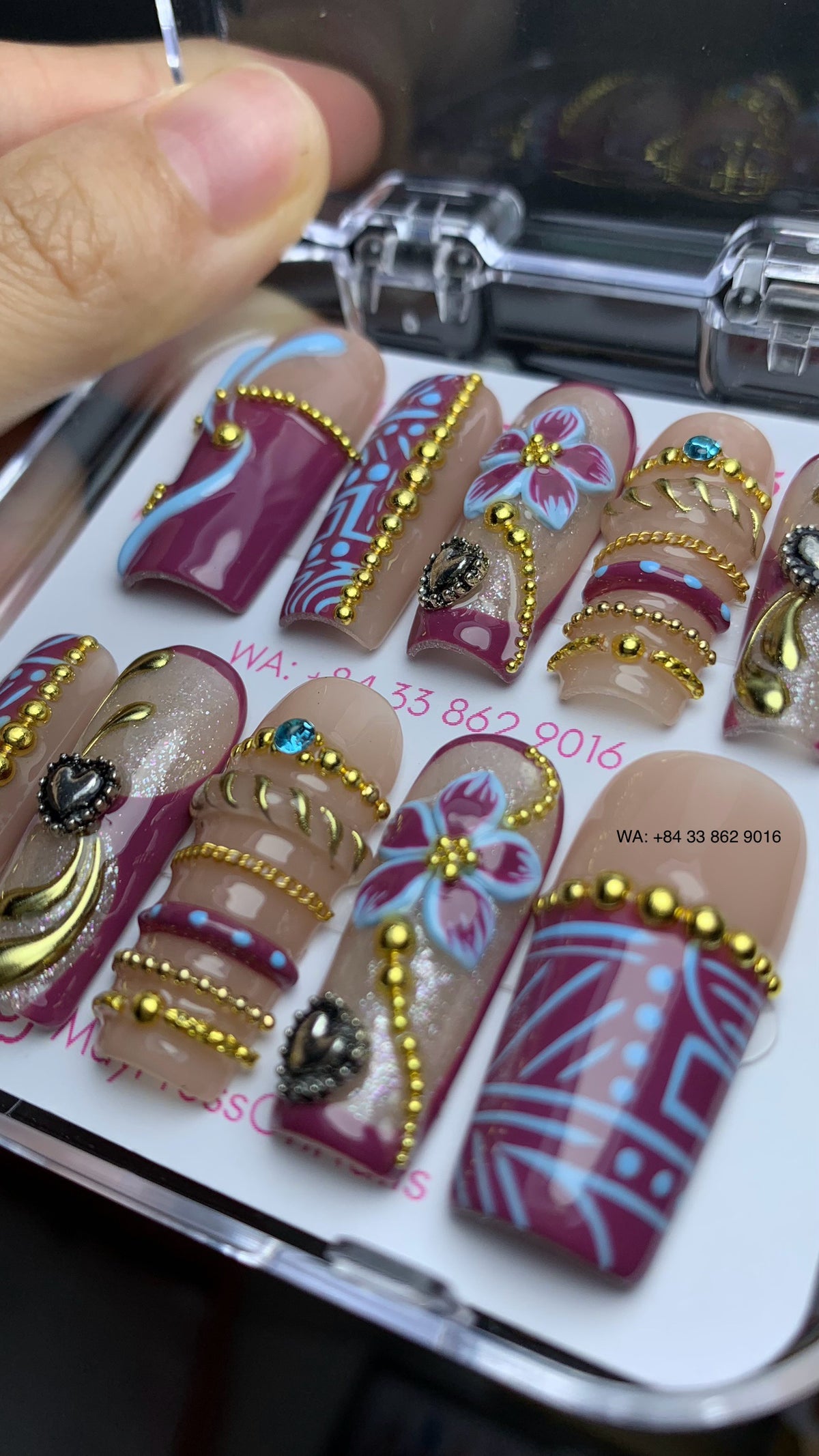 Baroque press on nails 02