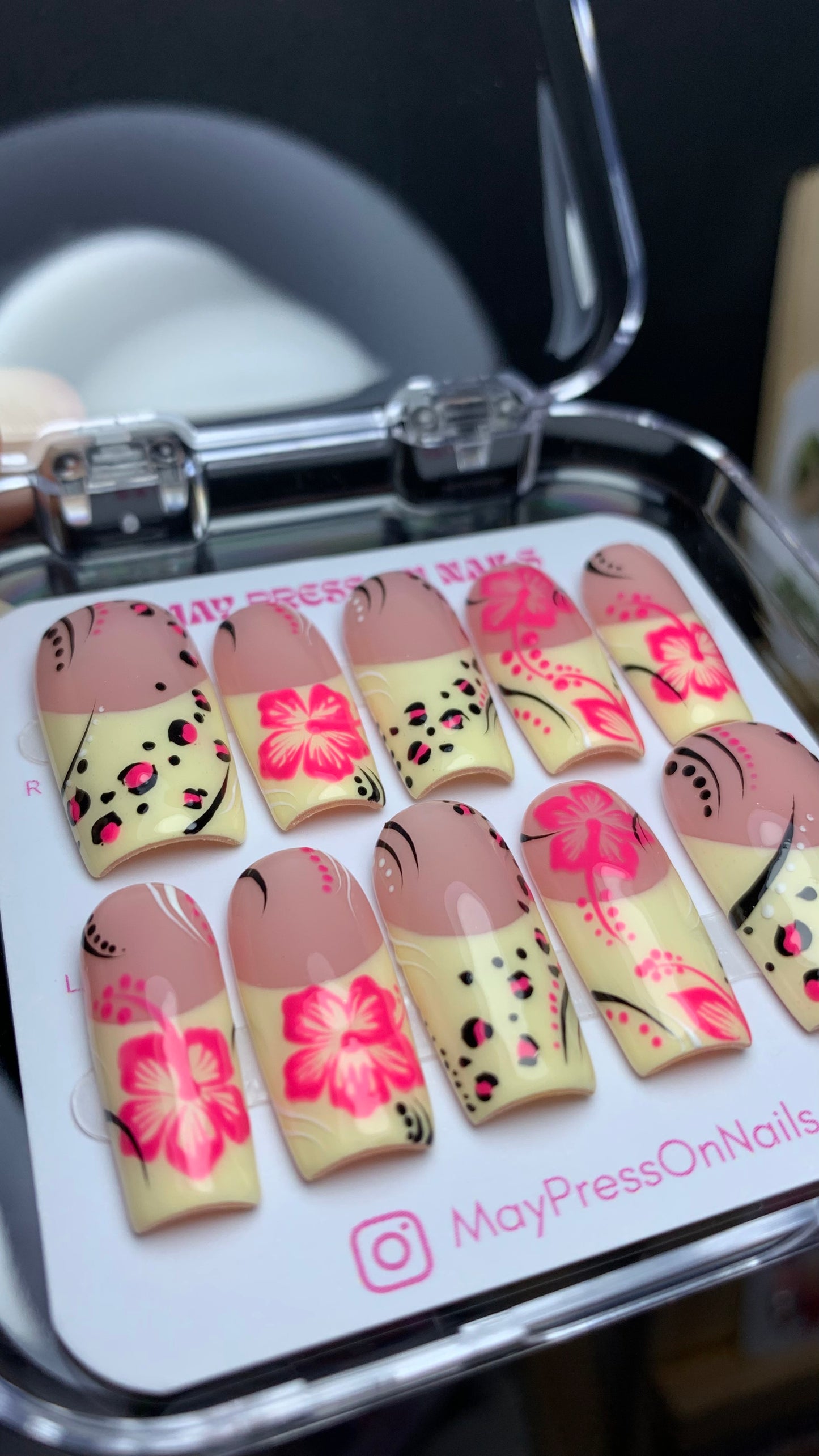 Summer press on nails M122
