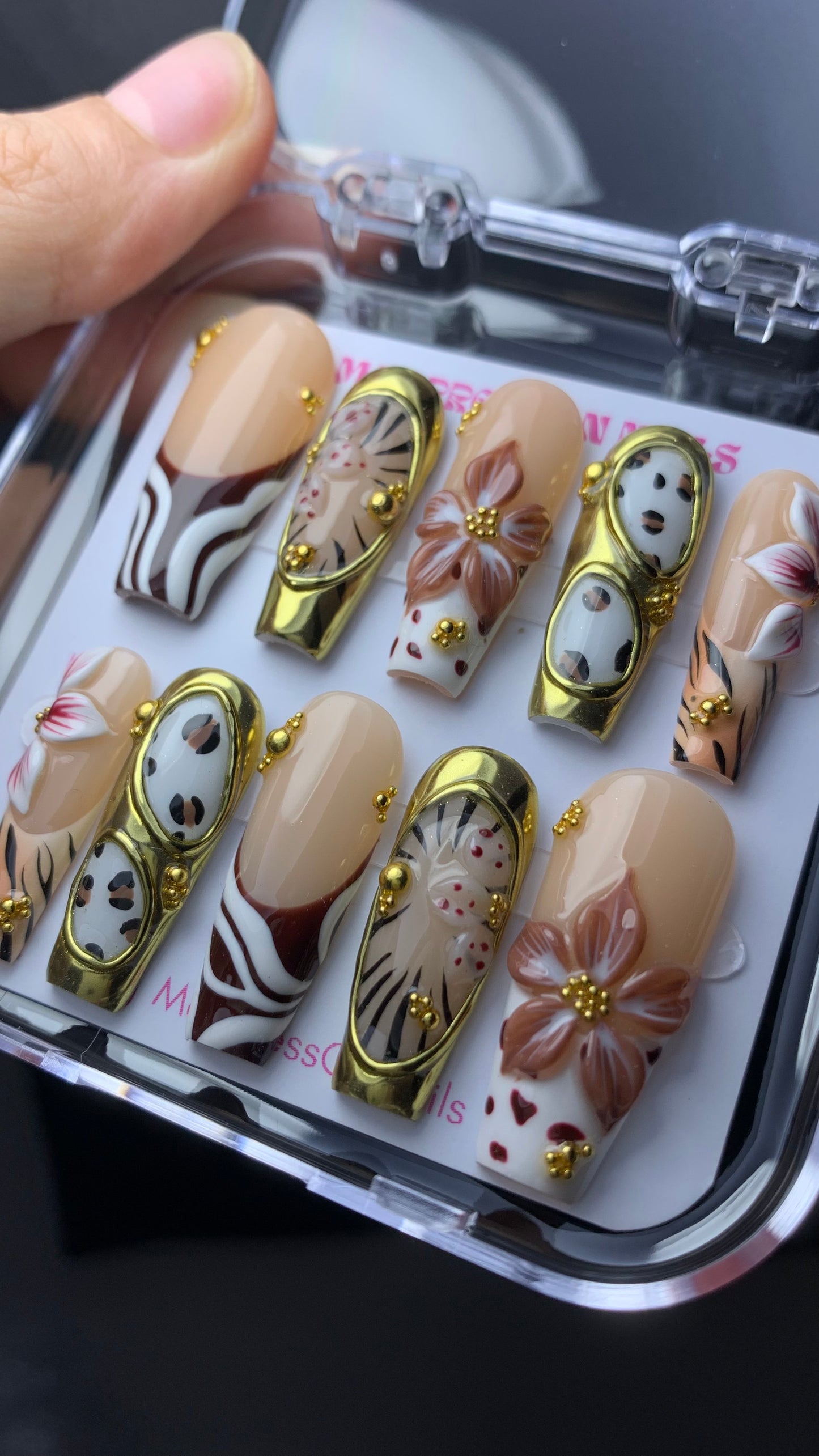 Autumn press-on nails M10