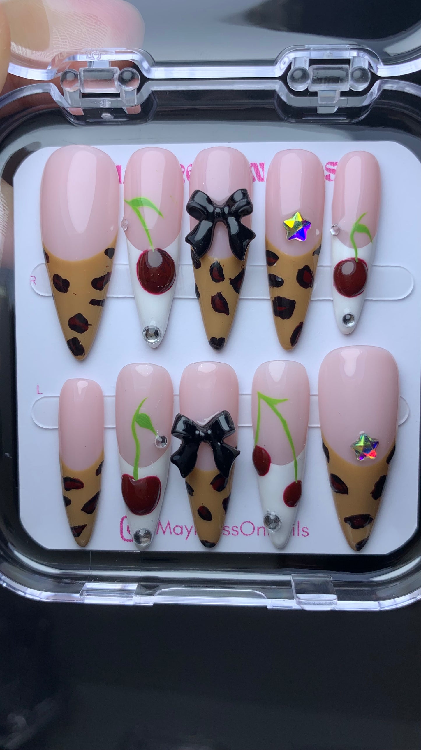 Autumn press-on nails M09