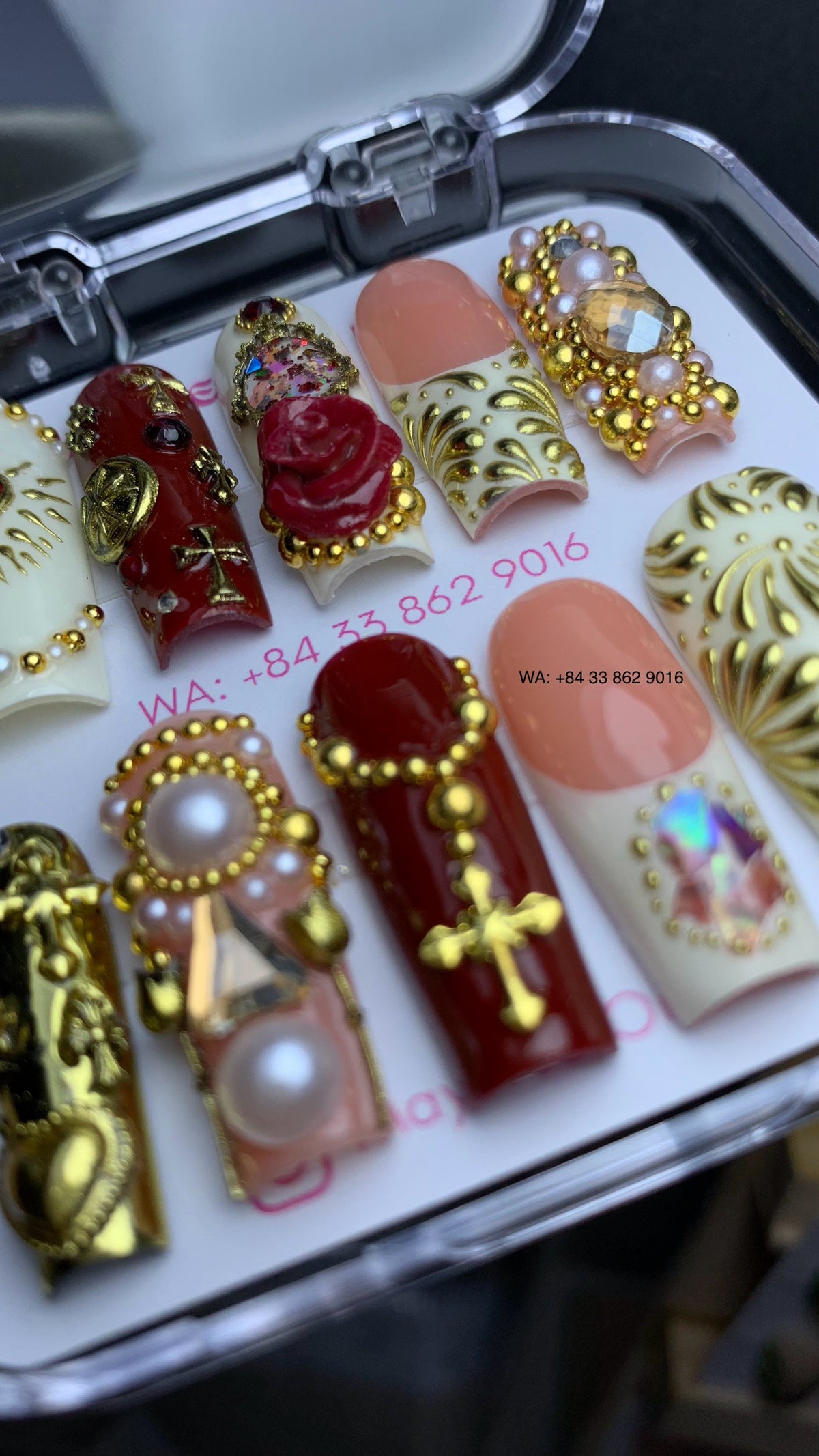 Baroque press on nails 01