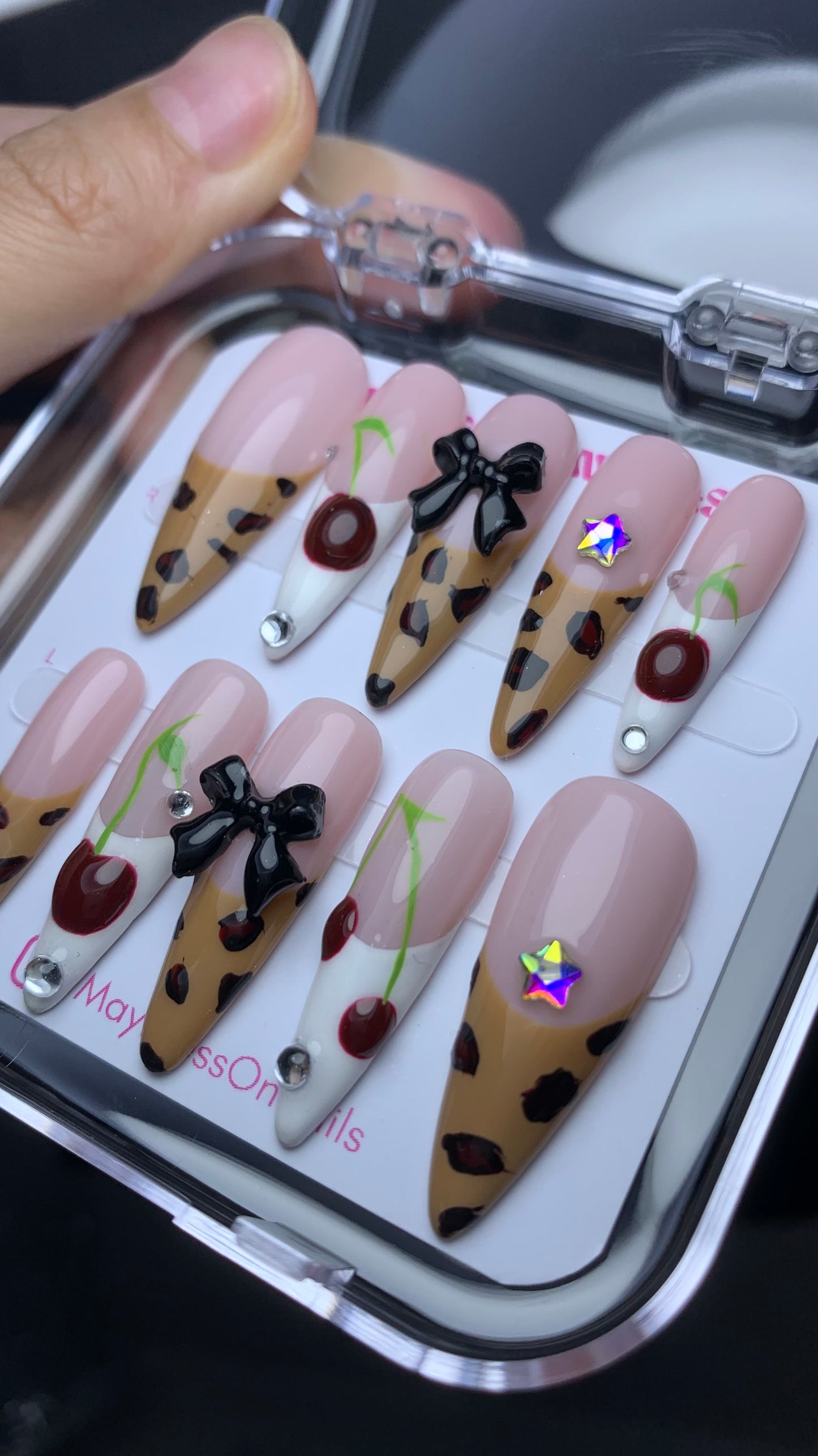 Autumn press-on nails M09